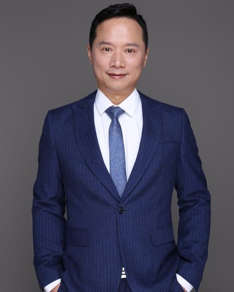 Portrait of Gus Gan